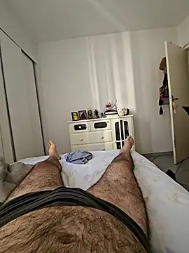 Snapshot of MysterBearMG chatting on March 2025 10:52:02 AM MysterBearMG online show from March 2025 10:52:02 AM