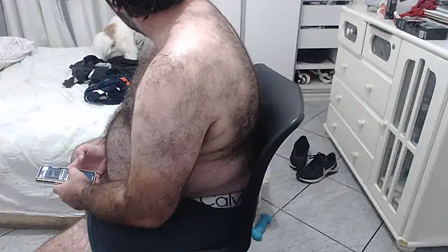 Snapshot of MysterBearMG chatting on March 2025 11:26:01 PM MysterBearMG online show from March 2025 11:26:01 PM