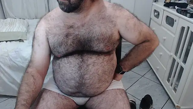 Snapshot of MysterBearMG chatting on March 2025 10:31:02 PM MysterBearMG online show from March 2025 10:31:02 PM