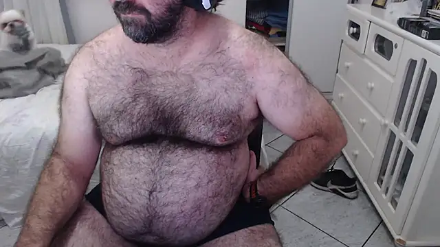 Snapshot of MysterBearMG chatting on March 2025 11:42:01 PM MysterBearMG online show from March 2025 11:42:01 PM