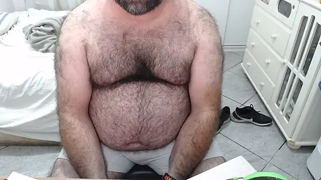 Snapshot of MysterBearMG chatting on September 2025 12:21:02 AM MysterBearMG online show from September 2025 12:21:02 AM