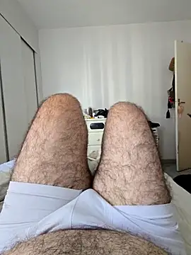 Snapshot of MysterBearMG chatting on September 2025 01:33:01 PM MysterBearMG online show from September 2025 01:33:01 PM