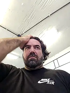 Snapshot of MysterBearMG chatting on September 2025 02:40:01 PM MysterBearMG online show from September 2025 02:40:01 PM