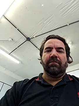 Snapshot of MysterBearMG chatting on September 2025 11:45:02 AM MysterBearMG online show from September 2025 11:45:02 AM