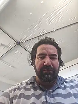 Snapshot of MysterBearMG chatting on September 2025 03:25:01 PM MysterBearMG online show from September 2025 03:25:01 PM