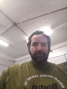 Snapshot of MysterBearMG chatting on October 2025 03:51:02 PM MysterBearMG online show from October 2025 03:51:02 PM