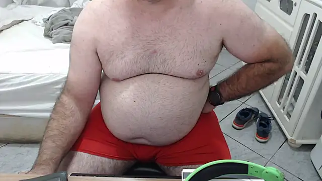 Snapshot of MysterBearMG chatting on October 2025 11:13:02 PM MysterBearMG online show from October 2025 11:13:02 PM