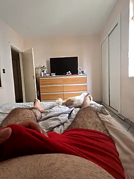 Snapshot of MysterBearMG chatting on October 2025 11:19:01 AM MysterBearMG online show from October 2025 11:19:01 AM