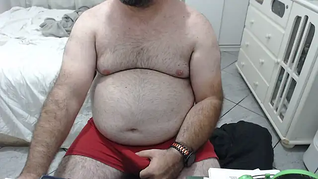 Snapshot of MysterBearMG chatting on October 2025 03:42:01 AM MysterBearMG online show from October 2025 03:42:01 AM