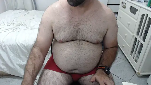 Snapshot of MysterBearMG chatting on October 2025 12:11:01 AM MysterBearMG online show from October 2025 12:11:01 AM