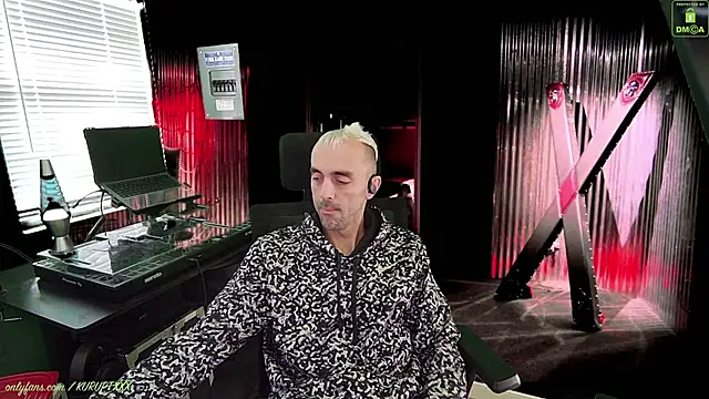 kuruptxxx live online show from January 2025 06:28:01 PM