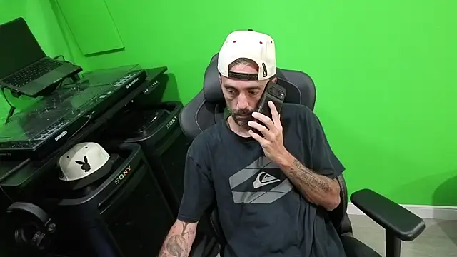 kuruptxxx live online show from October 2025 06:16:01 PM