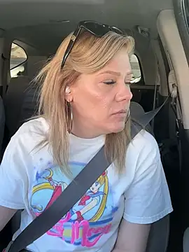 Snapshot of Lexi_Shocker chatting on February 2025 07:16:01 PM Lexi Shocker online show from February 2025 07:16:01 PM