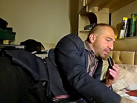 theSmallest-dick online show from October 2025 03:06:02 AM