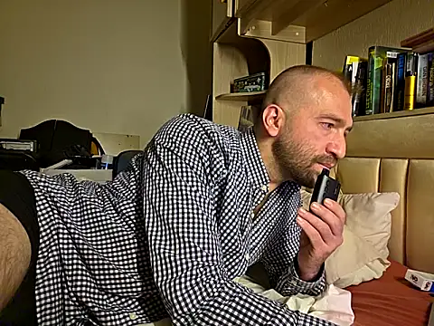 theSmallest-dick online show from October 2025 06:18:02 PM