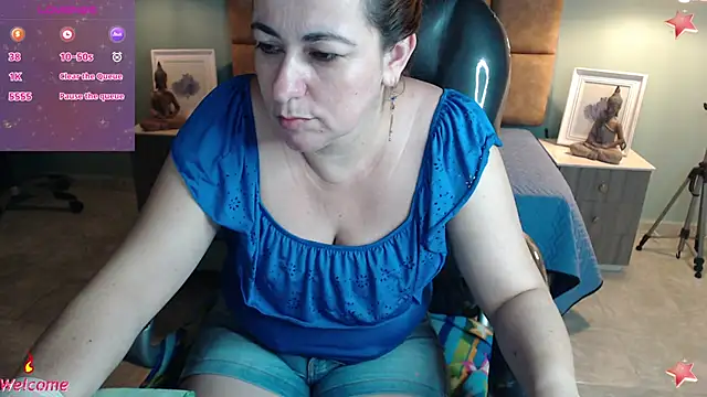 Snapshot of Barbiegomez chatting on February 2025 03:16:02 AM Barbiegomez online show from February 2025 03:16:02 AM