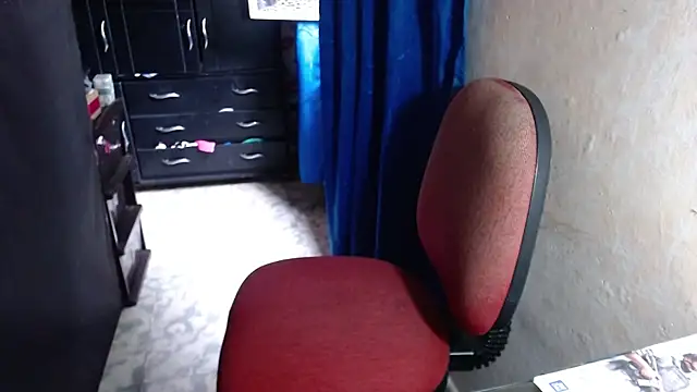 Snapshot of Barbiegomez chatting on October 2025 05:54:02 PM Barbiegomez online show from October 2025 05:54:02 PM