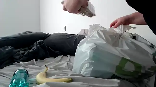 sweeti Em online show from March 2025 04:45:01 PM