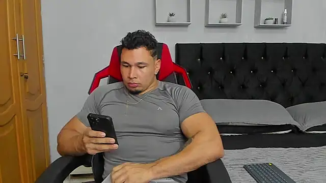 tyler hank01 online show from July 2026 09:19:01 PM