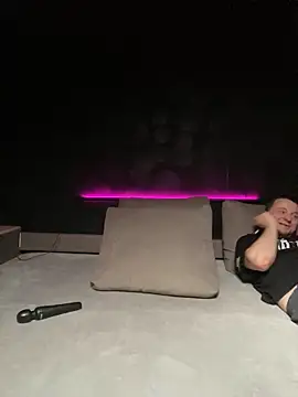 Kiscsillagg online show from March 2025 06:44:02 PM