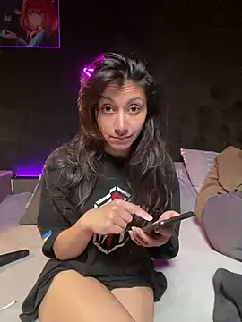 Snapshot of Kiscsillagg chatting on April 2026 06:16:02 PM Kiscsillagg online show from April 2026 06:16:02 PM