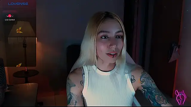 Saucy Jenn online show from December 2024 04:25:01 AM