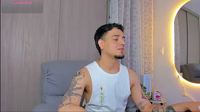 Snapshot of alejandro_calderon1 chatting on November 2025 06:13:02 AM alejandro calderon1 online show from November 2025 06:13:02 AM