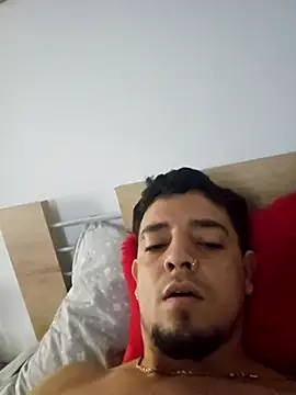 Snapshot of alejandro_calderon1 chatting on November 2025 04:34:02 PM alejandro calderon1 online show from November 2025 04:34:02 PM