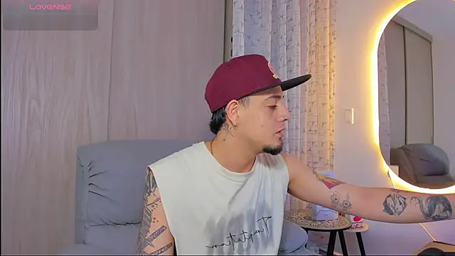 Snapshot of alejandro_calderon1 chatting on November 2025 03:50:01 AM alejandro calderon1 online show from November 2025 03:50:01 AM