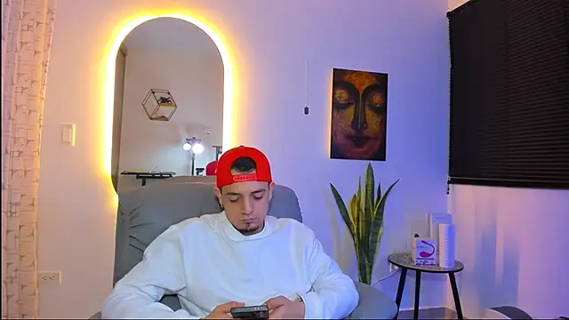 alejandro calderon1 online show from February 2026 06:25:02 AM