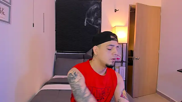 Snapshot of alejandro_calderon1 chatting on April 2026 03:45:01 AM alejandro calderon1 online show from April 2026 03:45:01 AM