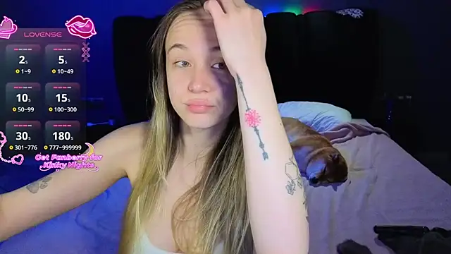 Snapshot of SexyCocobutt chatting on April 2026 03:01:01 PM SexyCocobutt online show from April 2026 03:01:01 PM