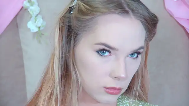 GentleRossi online show from September 2025 03:12:01 PM