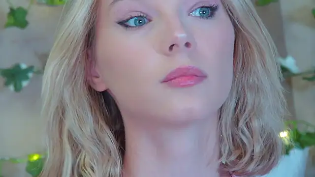 Snapshot of GentleRossi chatting on March 2026 10:21:01 AM GentleRossi online show from March 2026 10:21:01 AM