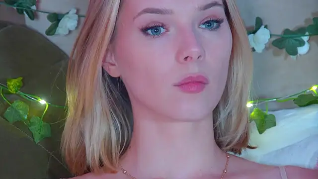 Snapshot of GentleRossi chatting on March 2026 08:37:01 PM GentleRossi online show from March 2026 08:37:01 PM