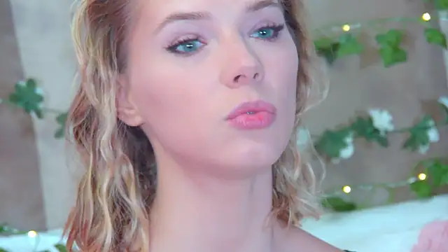 Snapshot of GentleRossi chatting on March 2026 03:11:01 PM GentleRossi online show from March 2026 03:11:01 PM