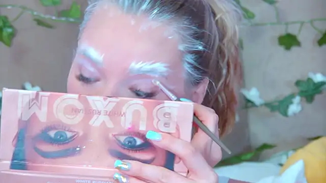 Snapshot of GentleRossi chatting on April 2026 05:10:01 PM GentleRossi online show from April 2026 05:10:01 PM