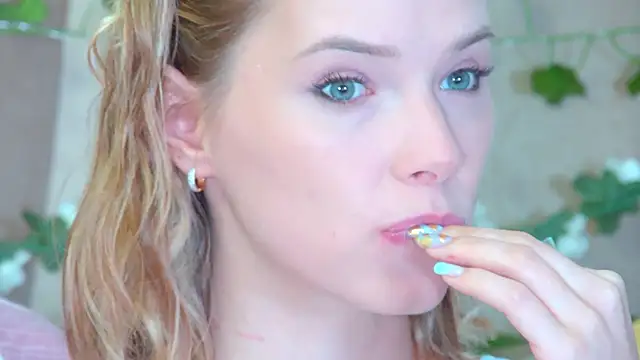 Snapshot of GentleRossi chatting on April 2026 03:12:01 PM GentleRossi online show from April 2026 03:12:01 PM