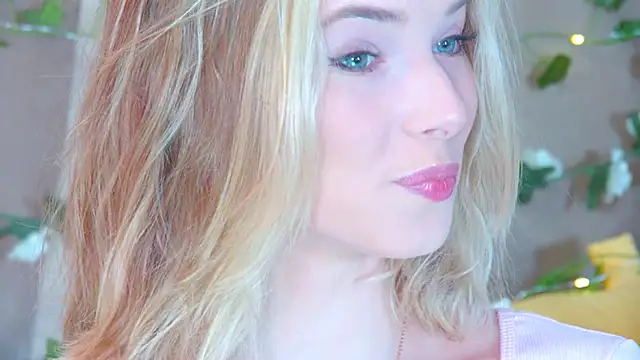 Snapshot of GentleRossi chatting on April 2026 08:47:01 PM GentleRossi online show from April 2026 08:47:01 PM