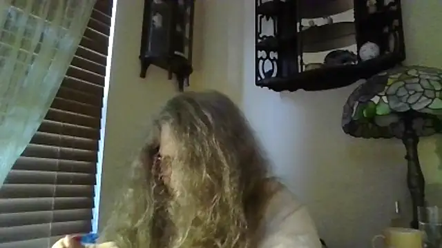 Snapshot of DestineeLoverGirl chatting on April 2026 01:42:02 PM DestineeLoverGirl online show from April 2026 01:42:02 PM