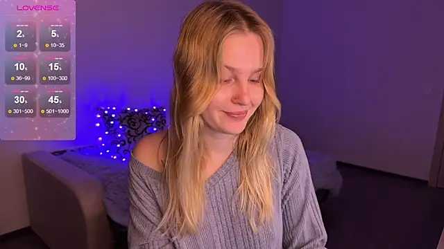 Snapshot of Chanel_Gill chatting on January 2025 05:54:02 PM Chanel Gill online show from January 2025 05:54:02 PM