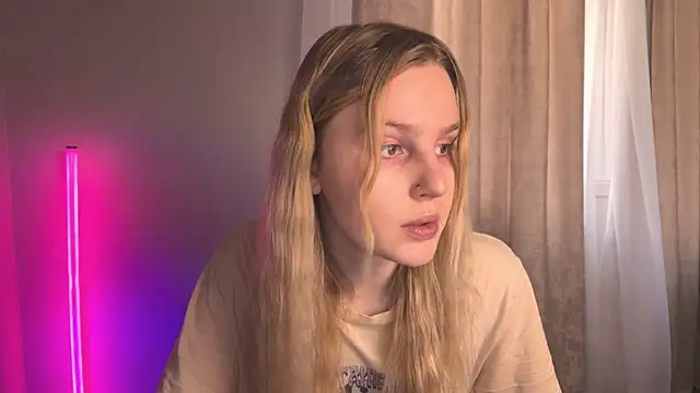 Snapshot of Chanel_Gill chatting on January 2025 06:43:02 AM Chanel Gill online show from January 2025 06:43:02 AM