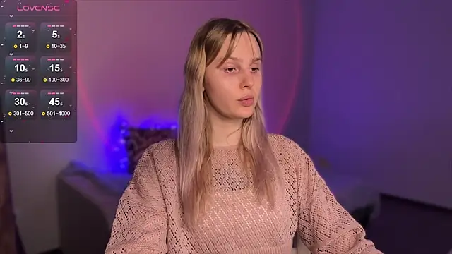 Snapshot of Chanel_Gill chatting on February 2025 09:15:01 PM Chanel Gill online show from February 2025 09:15:01 PM