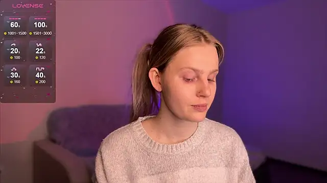 Snapshot of Chanel_Gill chatting on February 2025 02:35:02 PM Chanel Gill online show from February 2025 02:35:02 PM