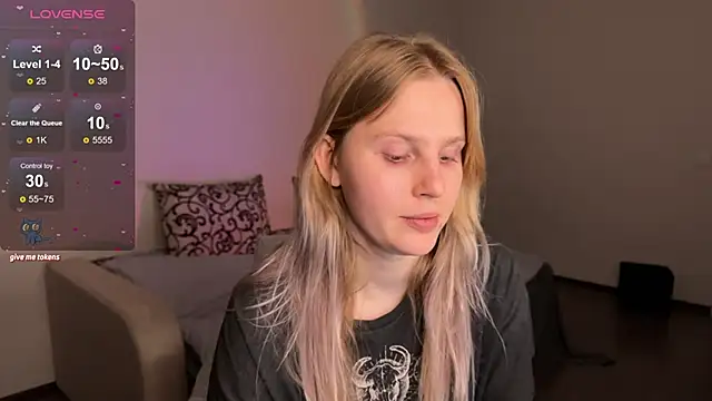 Snapshot of Chanel_Gill chatting on March 2025 05:58:02 PM Chanel Gill online show from March 2025 05:58:02 PM