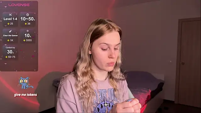 Snapshot of Chanel_Gill chatting on March 2025 01:43:02 AM Chanel Gill online show from March 2025 01:43:02 AM