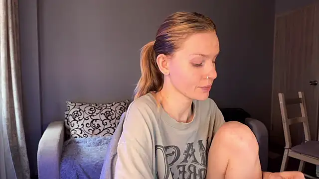 Snapshot of Chanel_Gill chatting on September 2025 05:00:02 AM Chanel Gill online show from September 2025 05:00:02 AM