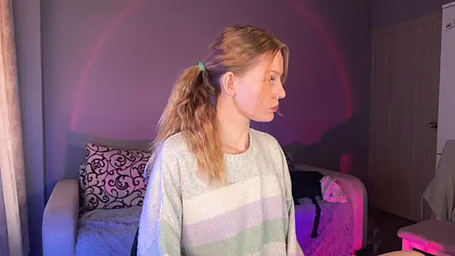 Snapshot of Chanel_Gill chatting on September 2025 06:51:01 AM Chanel Gill online show from September 2025 06:51:01 AM