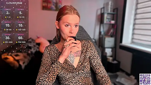 Snapshot of Chanel_Gill chatting on November 2025 11:21:01 AM Chanel Gill online show from November 2025 11:21:01 AM