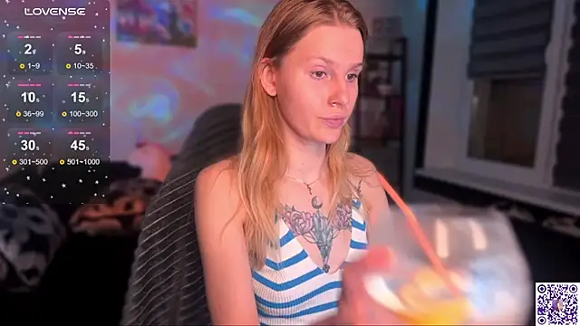 Snapshot of Chanel_Gill chatting on November 2025 04:25:01 PM Chanel Gill online show from November 2025 04:25:01 PM